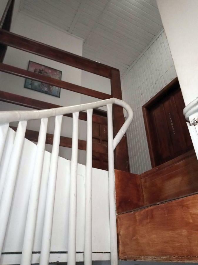 Pensiunea Geostar 2 Curtea De Arges Ngoại thất bức ảnh
